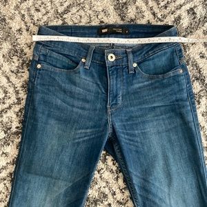 Levi’s Straight Leg Jeans